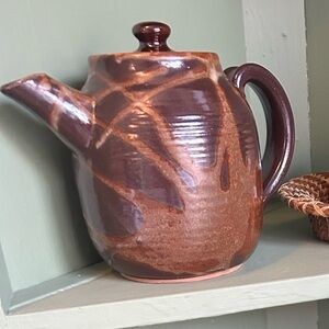 Leishman Pottery Teapot with Replaced Lid